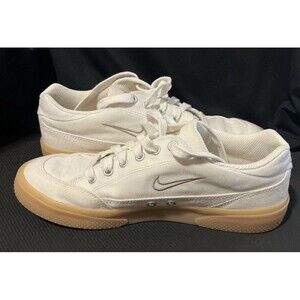 Nike GTS 97 Summit White Men’s Size  7 Women’s Size 8.5